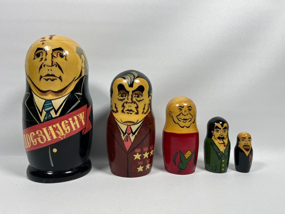 RUSSIAN NESTING DOLLS Wooden Hand Paint Gorbachev Matryoshka Yeltsin USSR Soviet